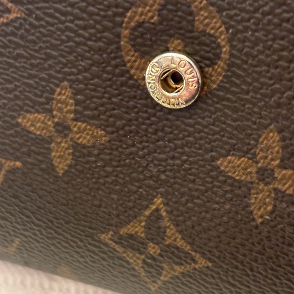 Project Louis Vuitton Classic Monogram Wallet. Please see ALL photos and video. - Picture 8 of 17